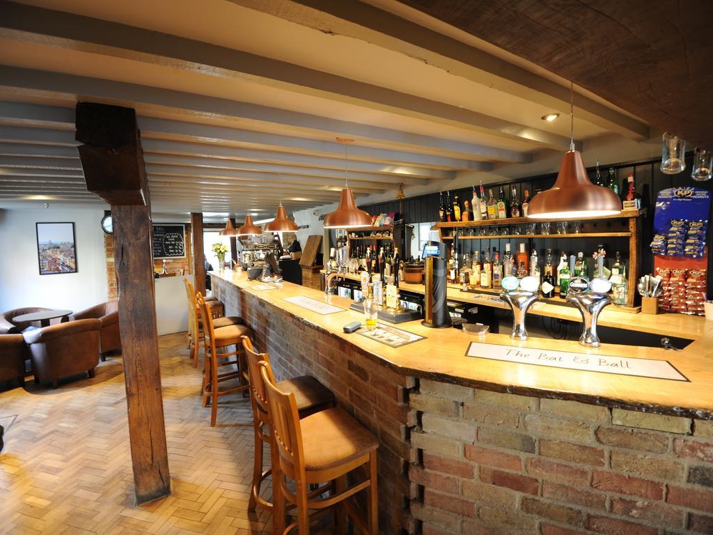 The Bat & Ball Cuddesdon エクステリア 写真
